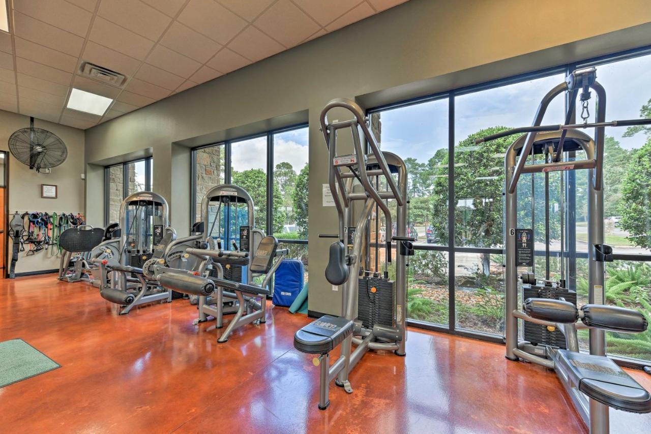 Idyllic Montgomery Condo With Pool And Lake View! Exterior foto